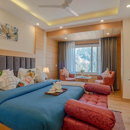 Perfectstayz Premium At Mall Road Masuri Exterior foto