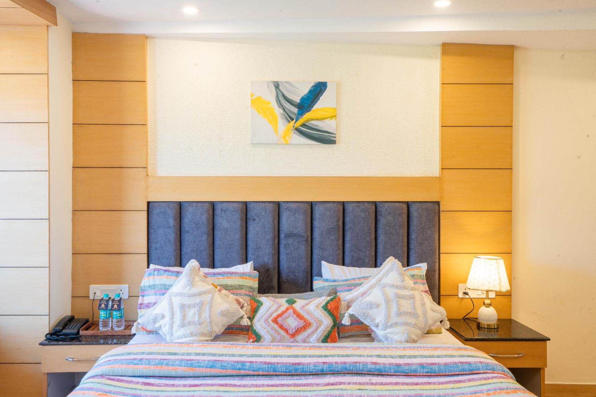 Perfectstayz Premium At Mall Road Masuri Exterior foto